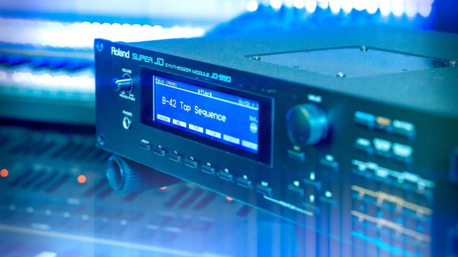 Roland JD-990 Returns: The Free Plugin Synthwave Needs